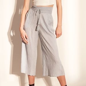 ‼️ Aritzia Wilfred nanterre flowy pant in grey ‼️